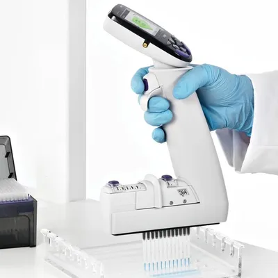 Thermo E1-ClipTip Electronic Adjustable-Spacing Single-Channel Pipette, 15-1250 μL, Part No. 4670040BT - Image 5
